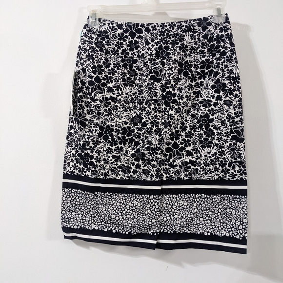 💙 NEW Margaret M Pencil Skirt Size M NWT Retail $74 Stitch Fix Exclusive - Picture 7 of 9